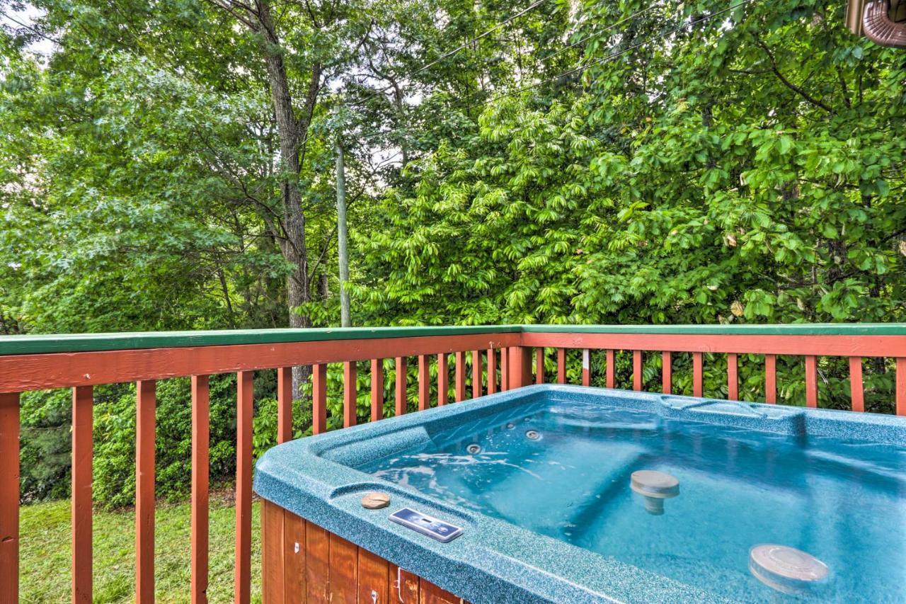 Gatlinburg Chalet Hot Tub, Sauna And Mountain View Buitenkant foto